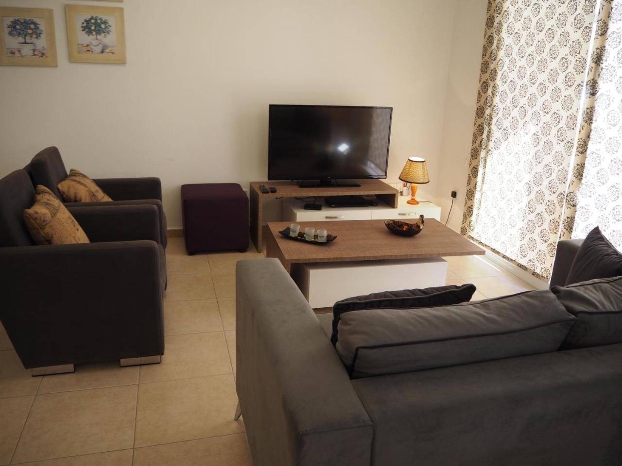 Sirena Sunrise Prestige Apartments Пафос Екстериор снимка