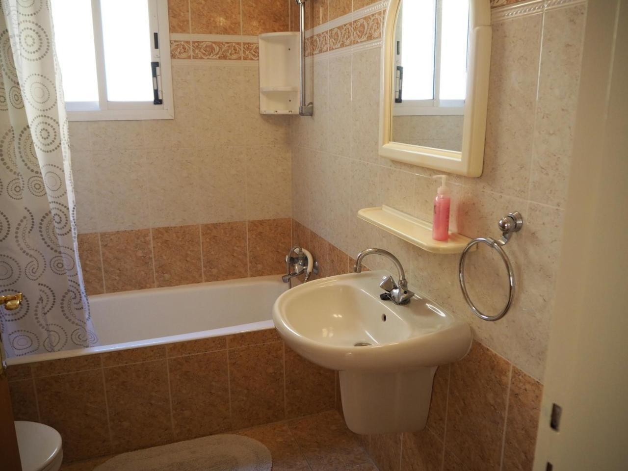 Sirena Sunrise Prestige Apartments Пафос Екстериор снимка