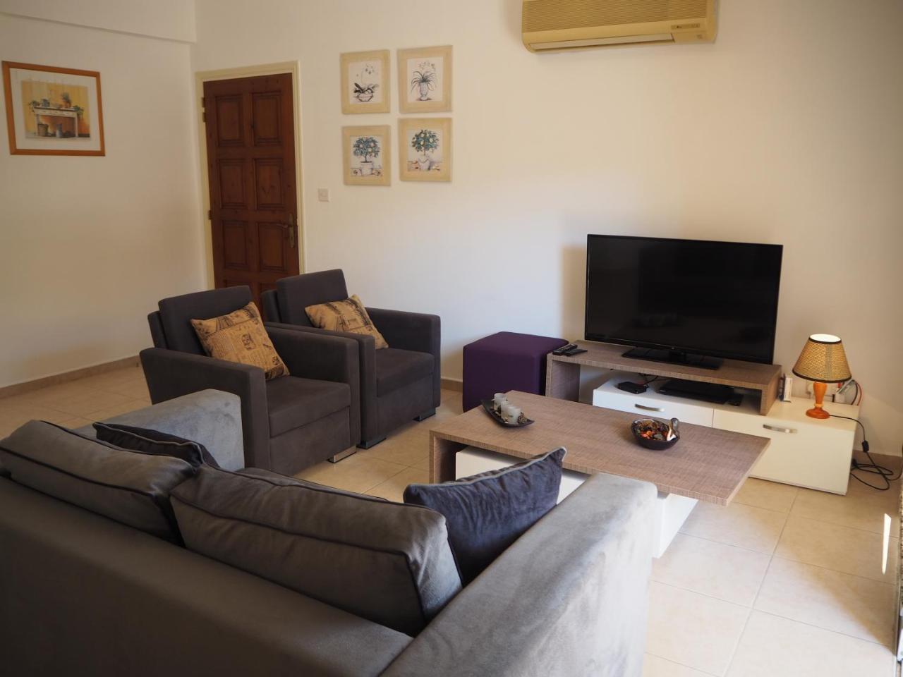 Sirena Sunrise Prestige Apartments Пафос Екстериор снимка